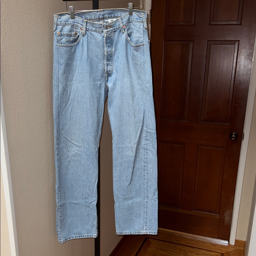 Levi’s Classic 501 Light Blue Button Fly Jeans Made In Columbia Men’s Size 36x32